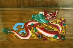 antiques- Wall museum, old, snake - TravelPlacesIndia.in